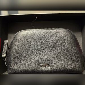 TUMI BELDEN COSMETIC POUCH BLACK LEATHER
